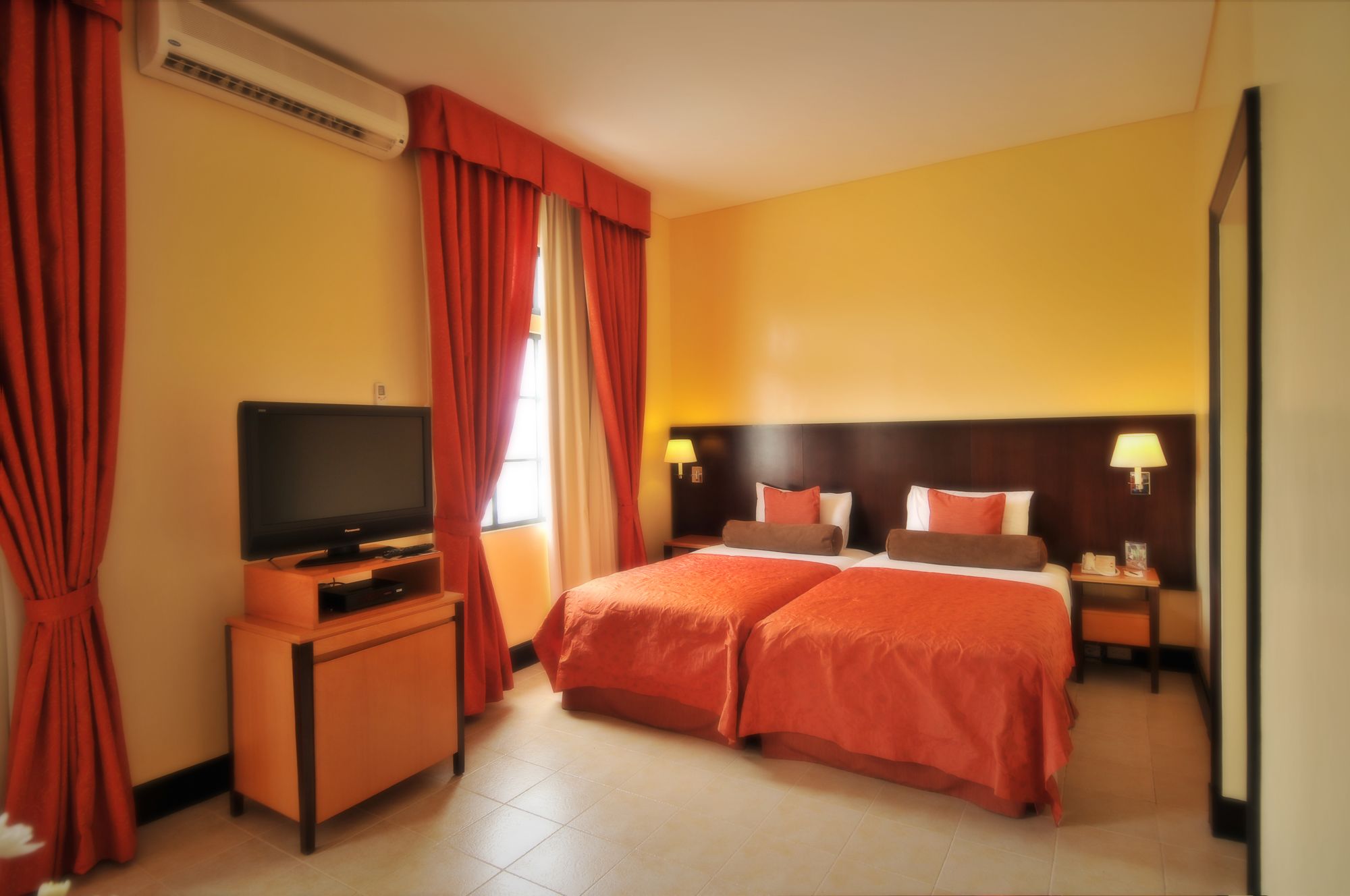 Pontefino Hotels