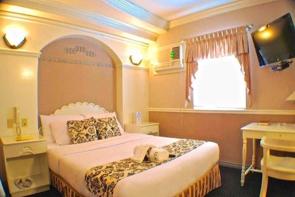 SM Travelodge Hotel & Restaurant