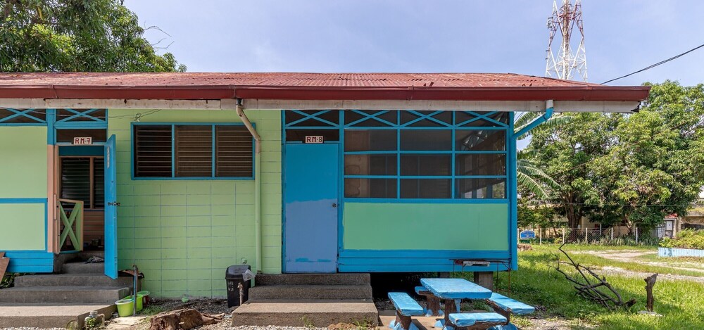 Cesmin Beach Cottages