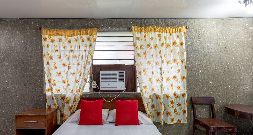 Cesmin Beach Cottages