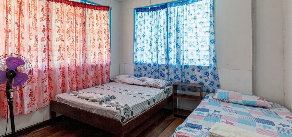 Cesmin Beach Cottages