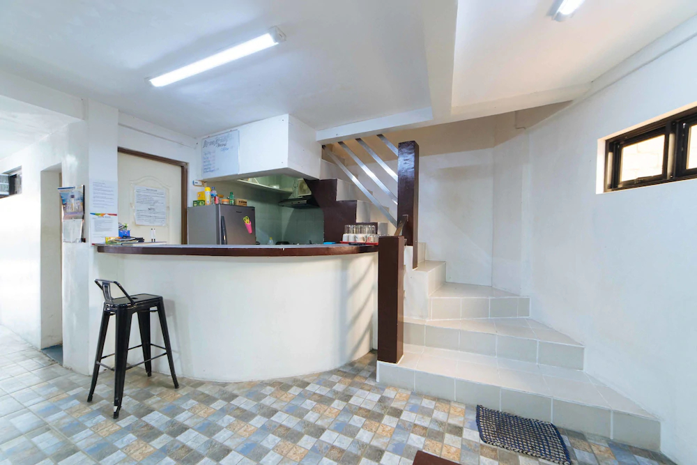 San Antonio Binan by RedDoorz