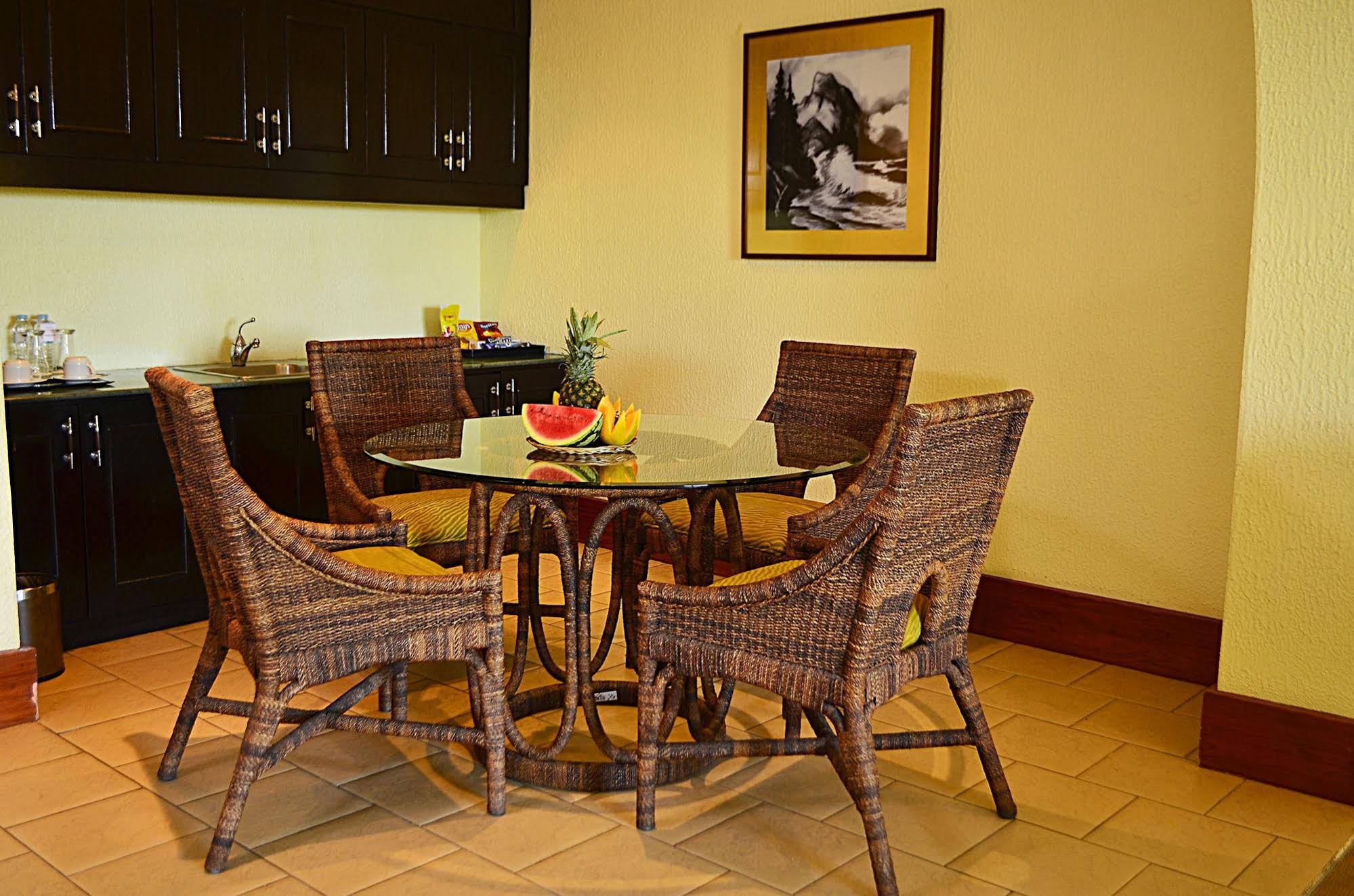 Thunderbird Resorts Rizal