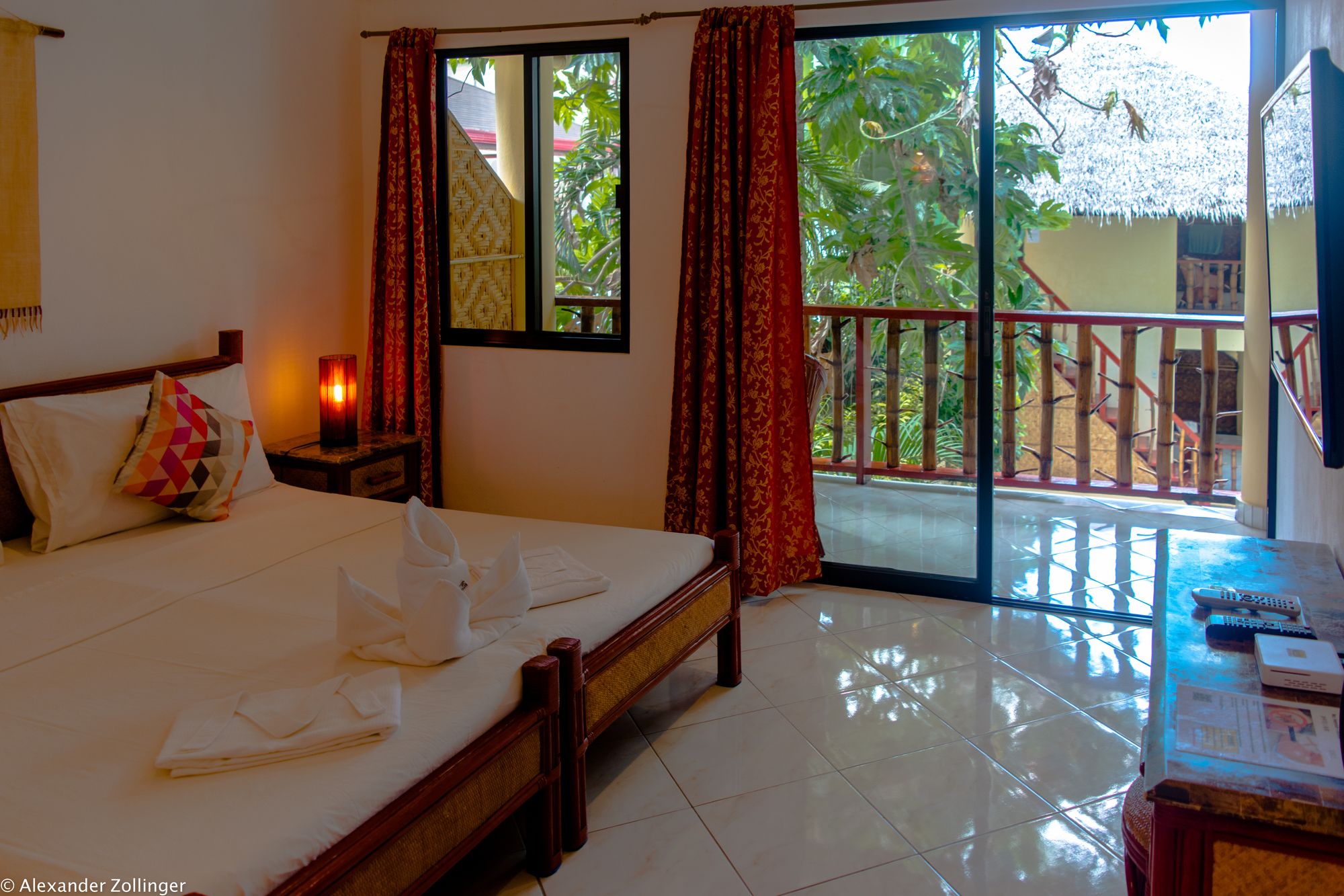Alona Vida Beach Resort
