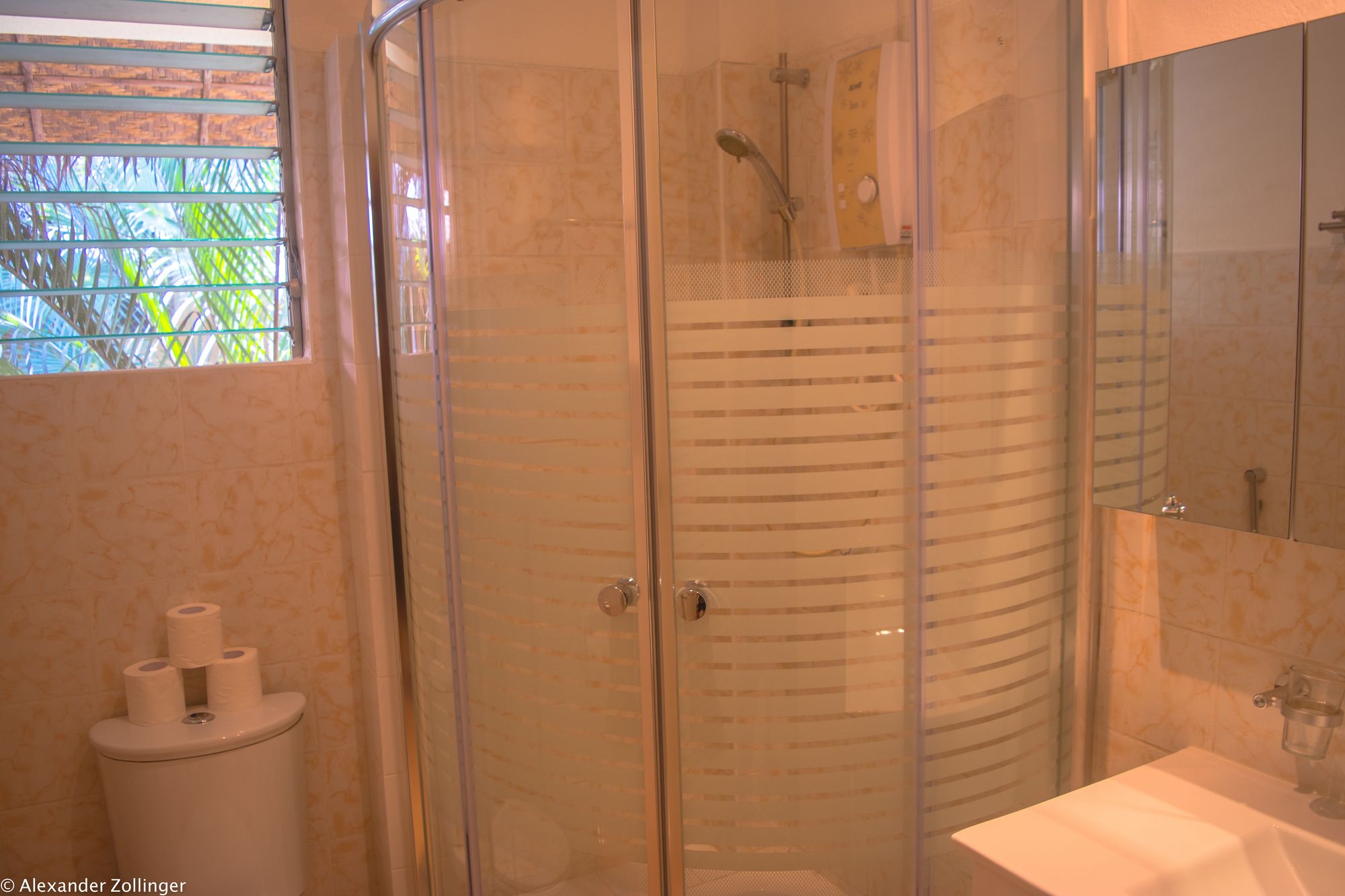 Alona Vida Beach Resort