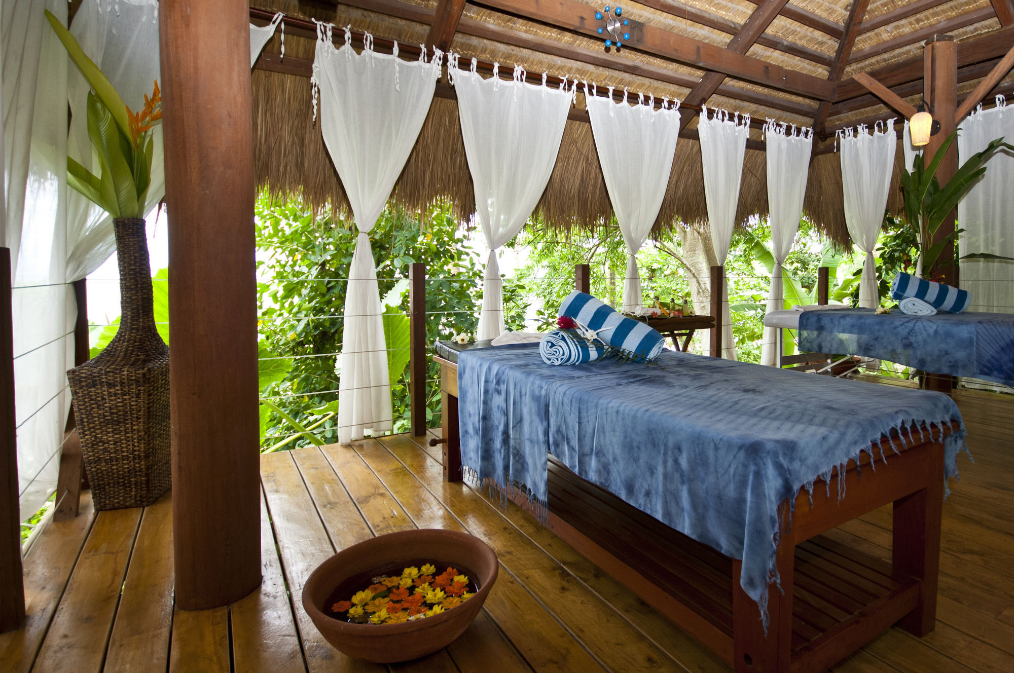 Amun Ini Beach Resort & Spa
