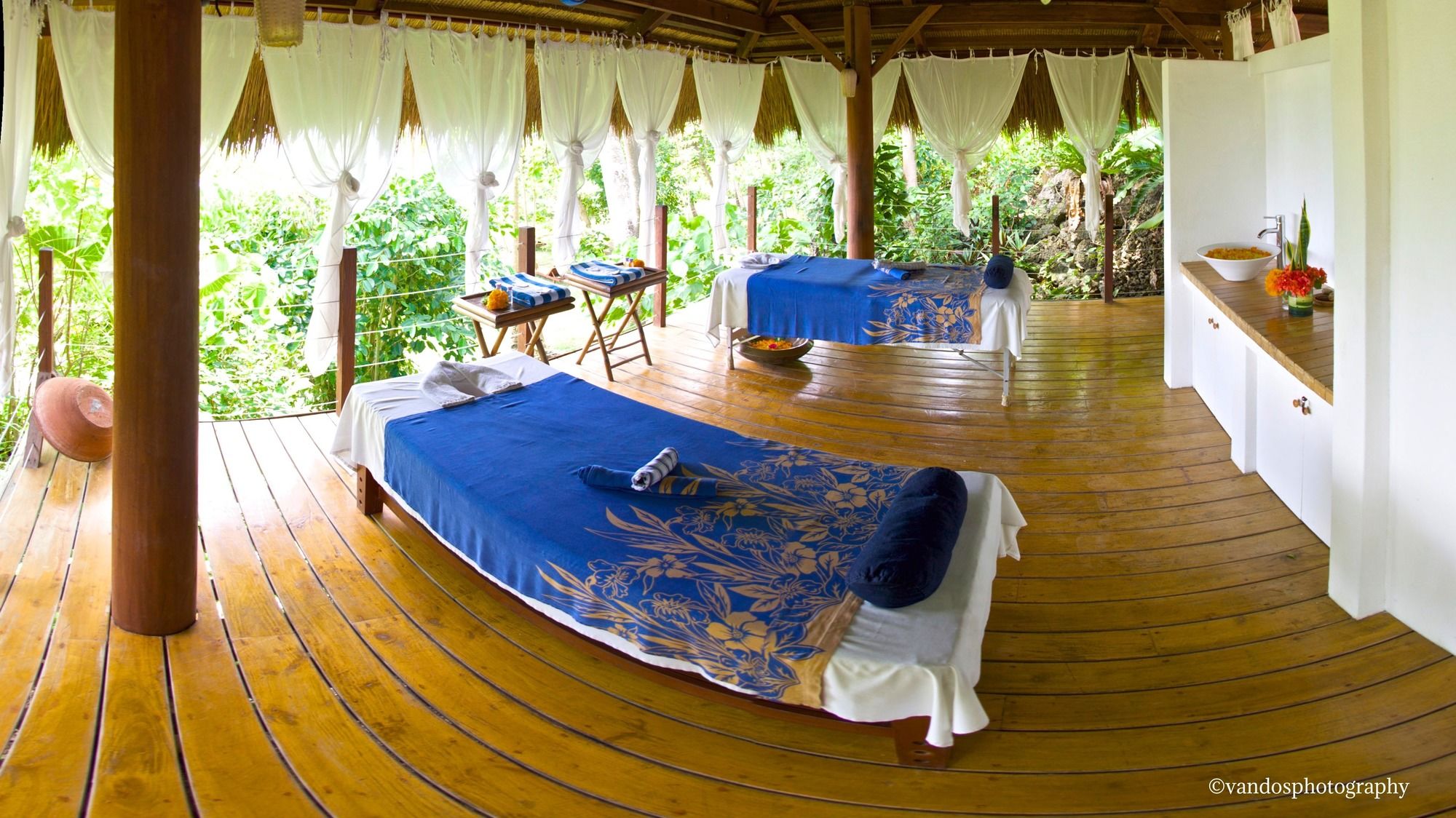 Amun Ini Beach Resort & Spa