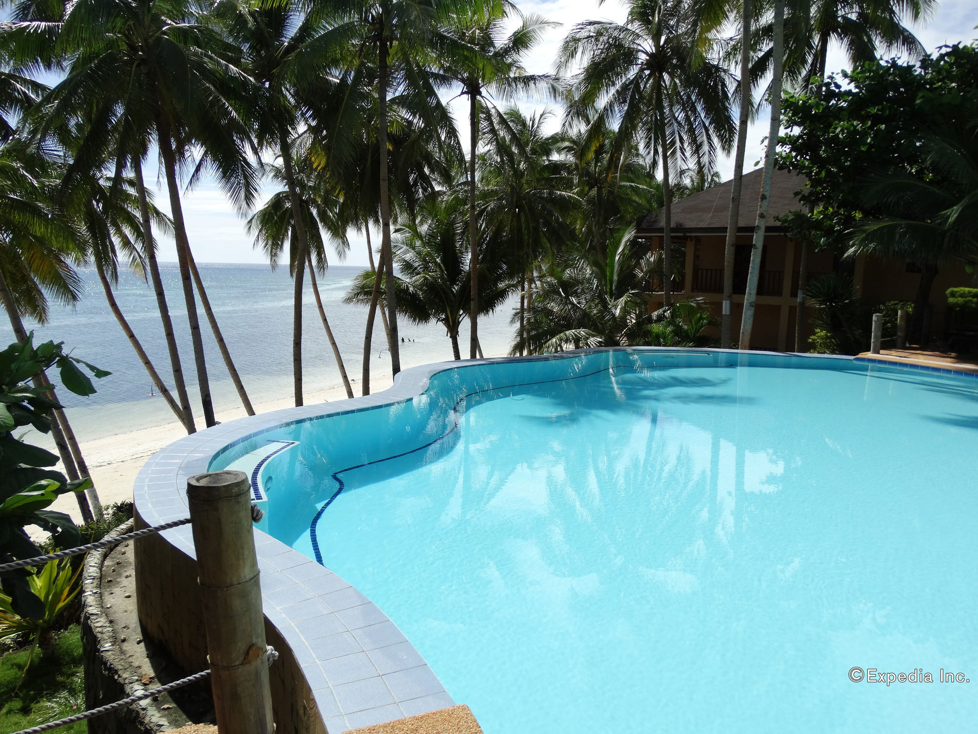 Anda White Beach Resort