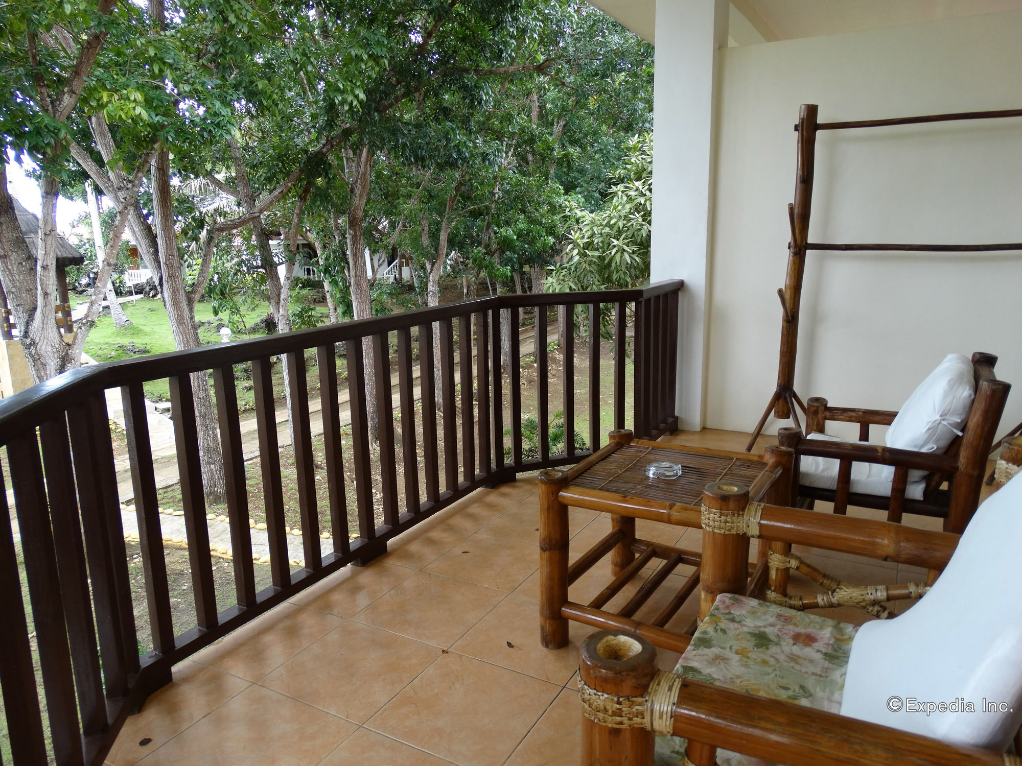Blue Star Dive & Resort