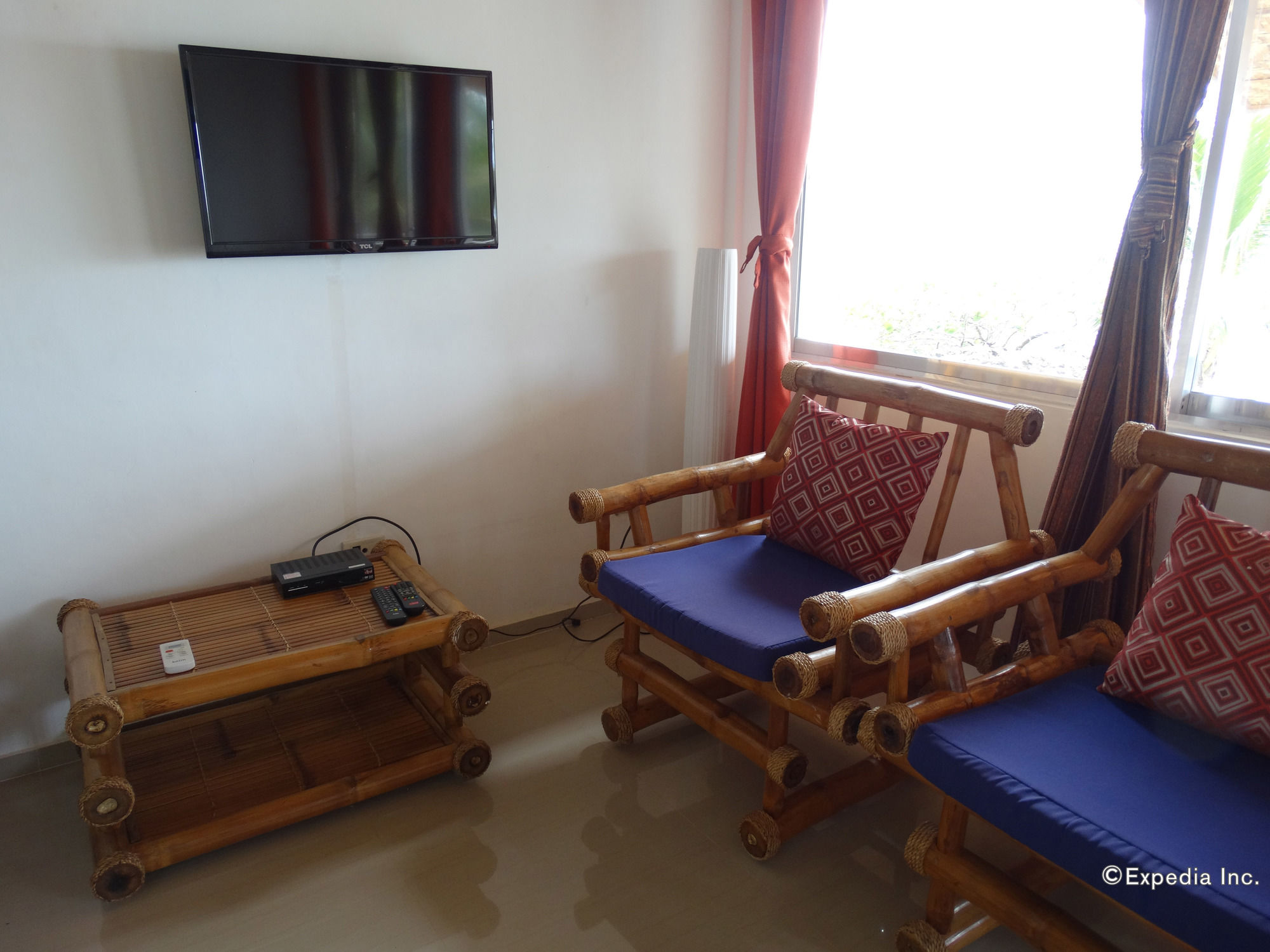 Blue Star Dive & Resort