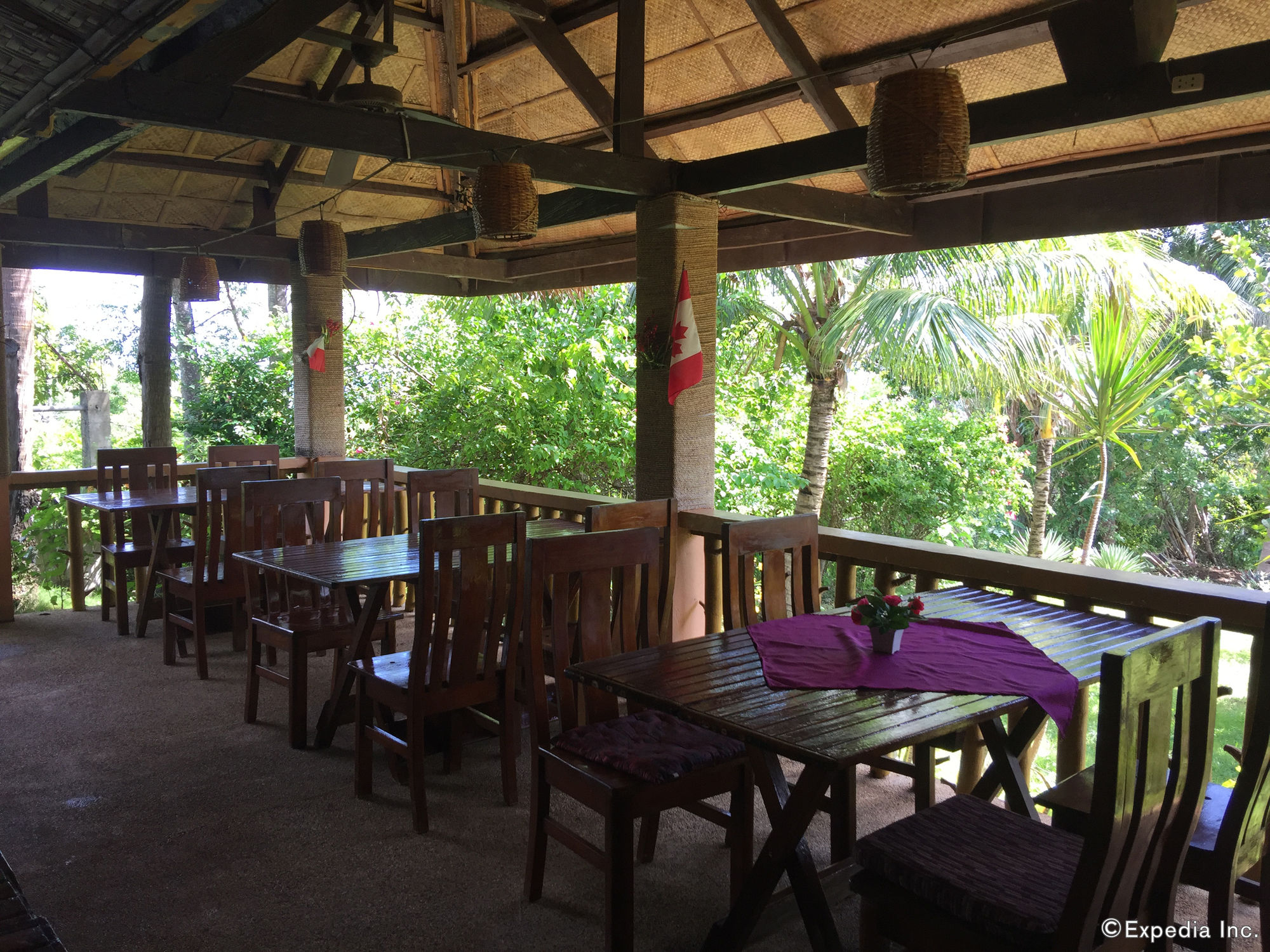 FloWer Beach Resort