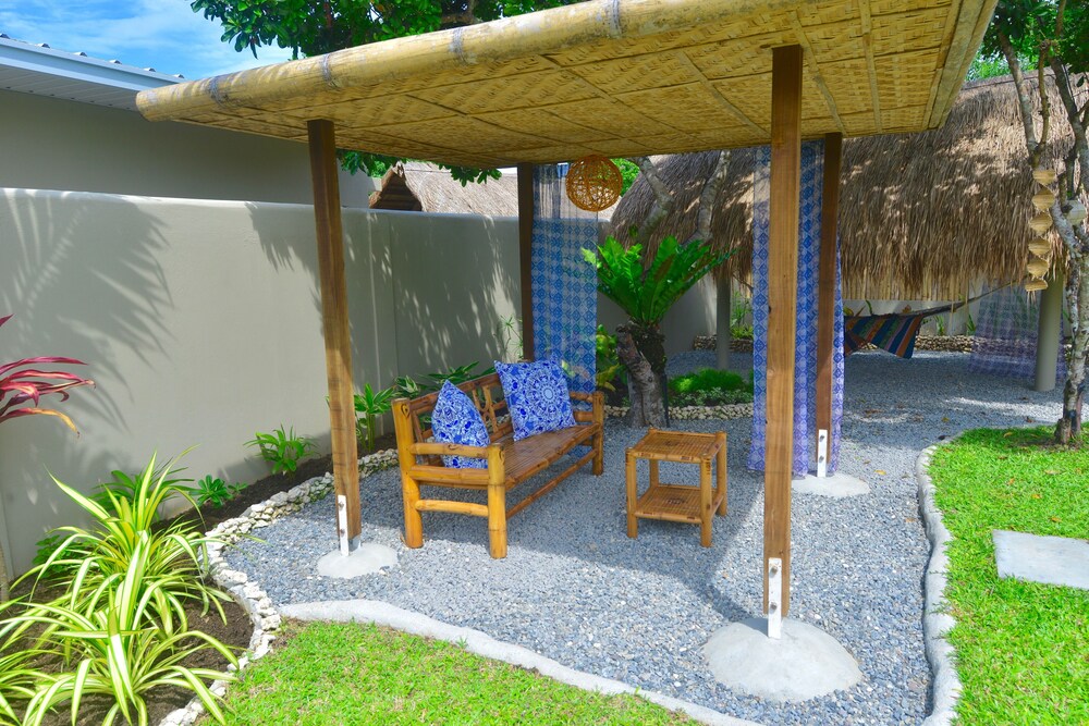 Halamanan Residences