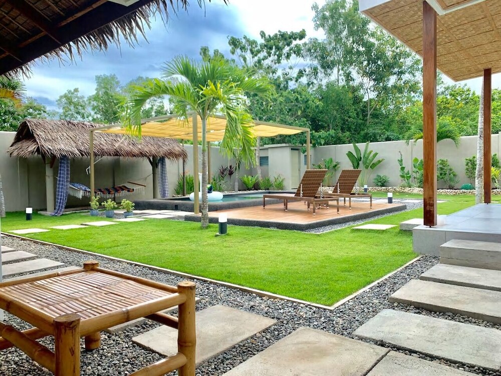 Halamanan Residences