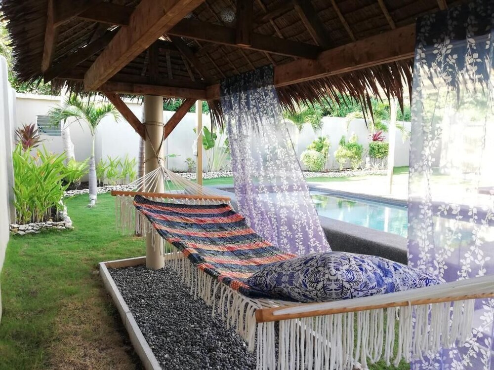 Halamanan Residences