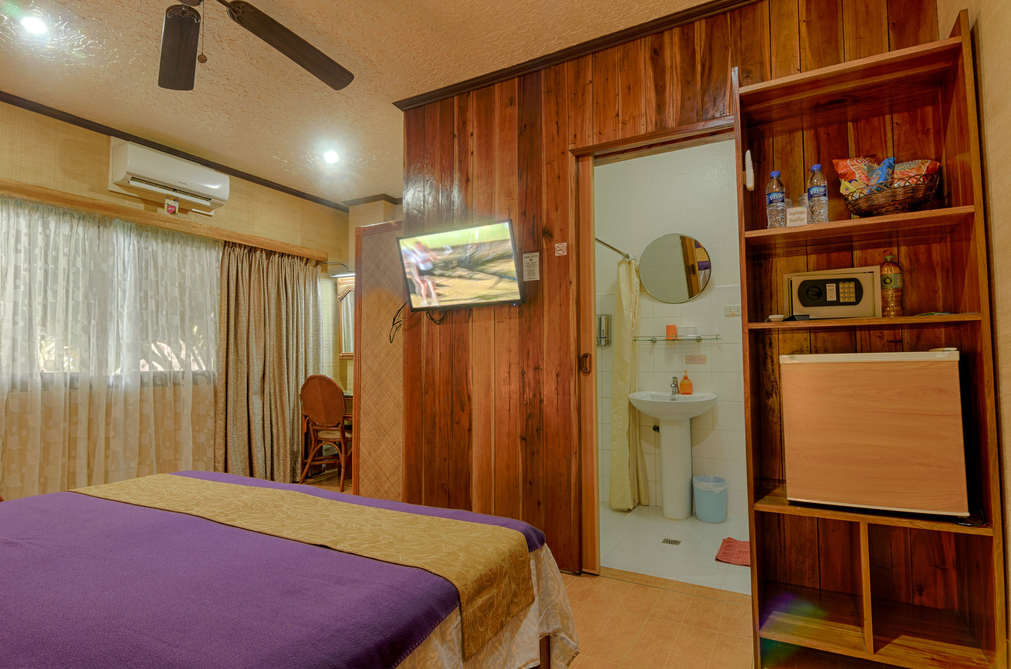 Hayahay Beach Resort