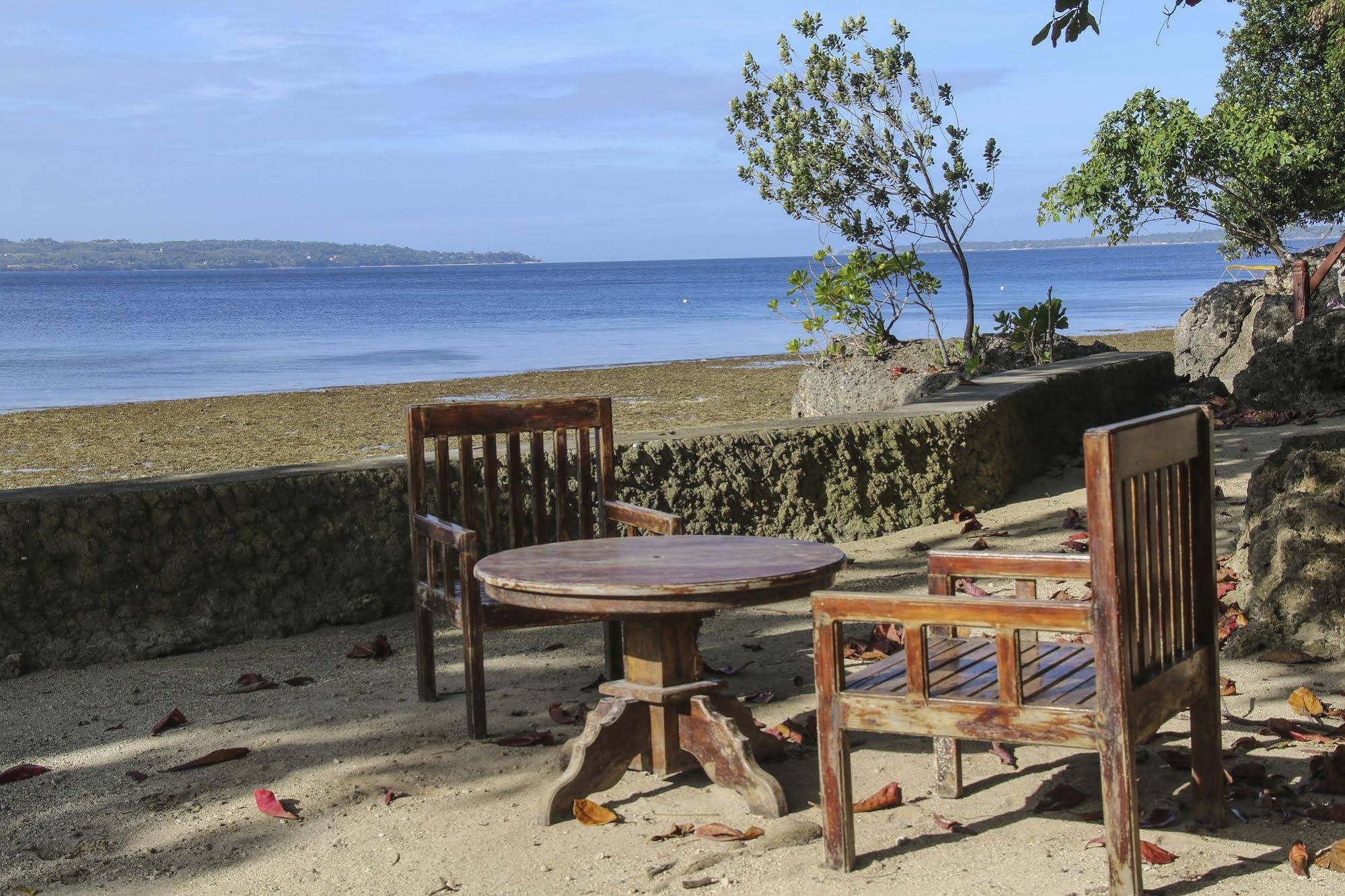 Isla Hayahay Beach Resort and Restaurant