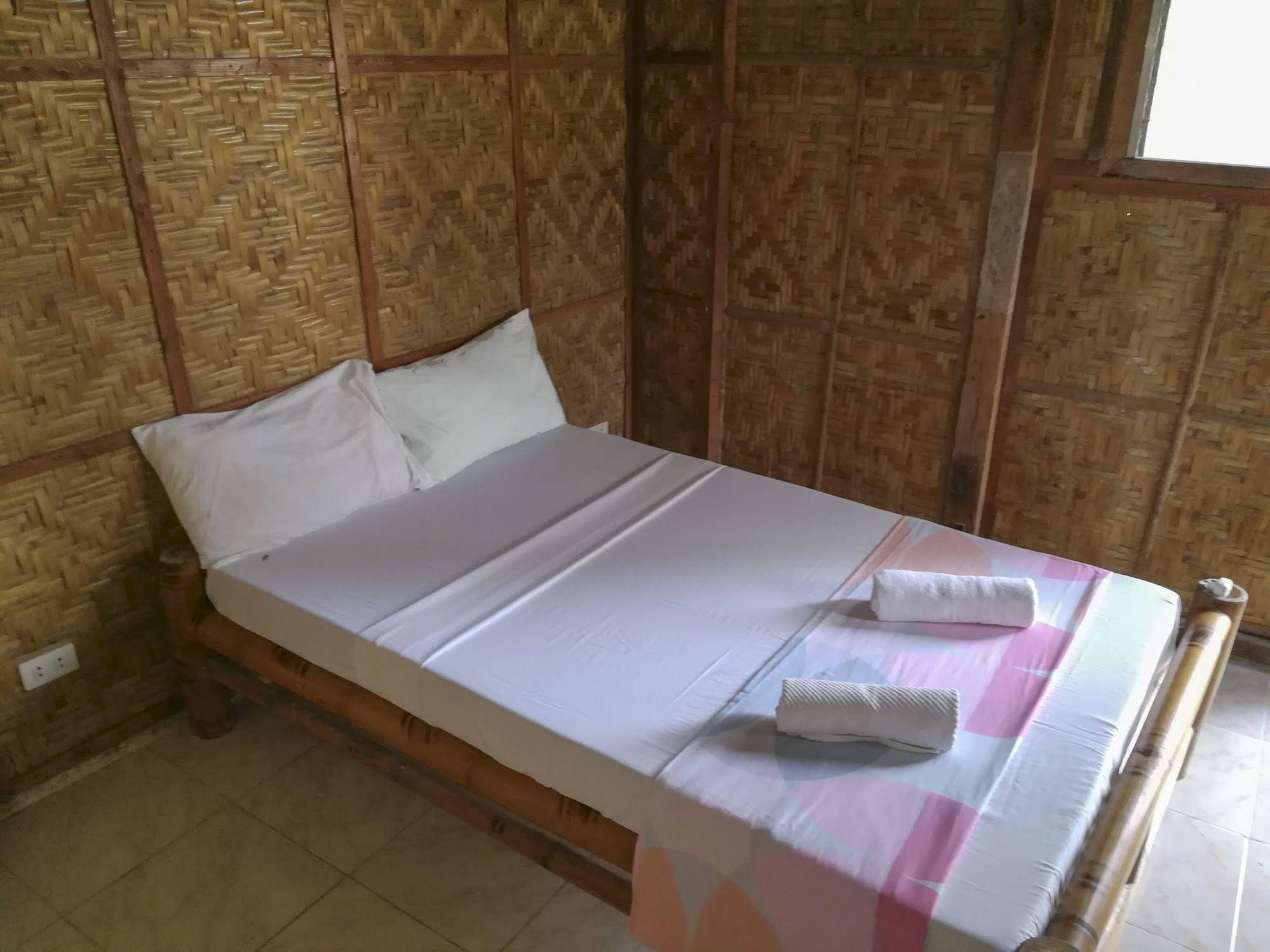 Isla Hayahay Beach Resort and Restaurant