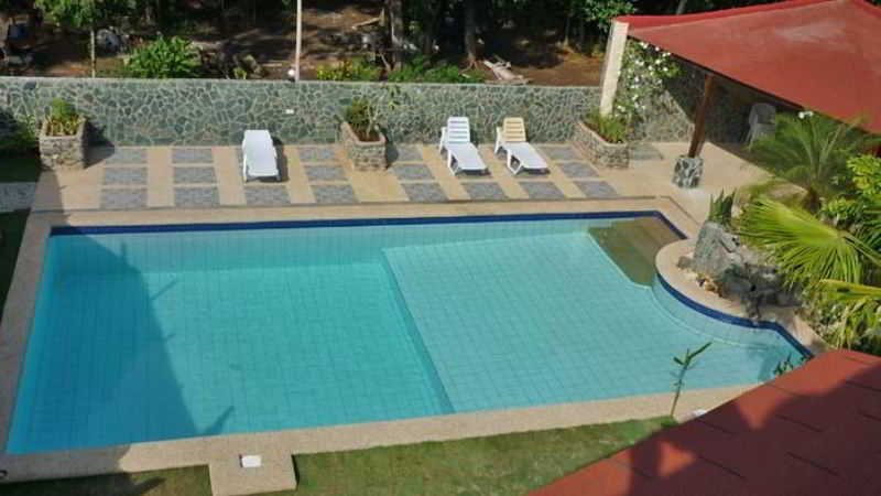 Tip Top Hotel and Resort