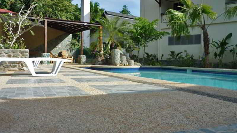 Tip Top Hotel and Resort