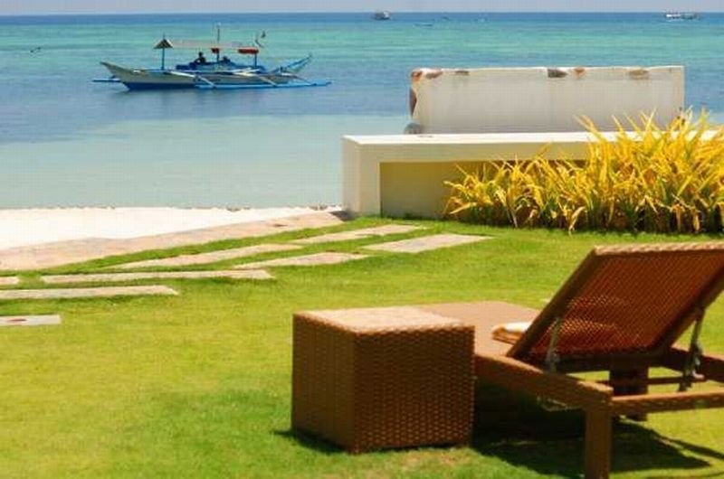 7 Stones Boracay Suites