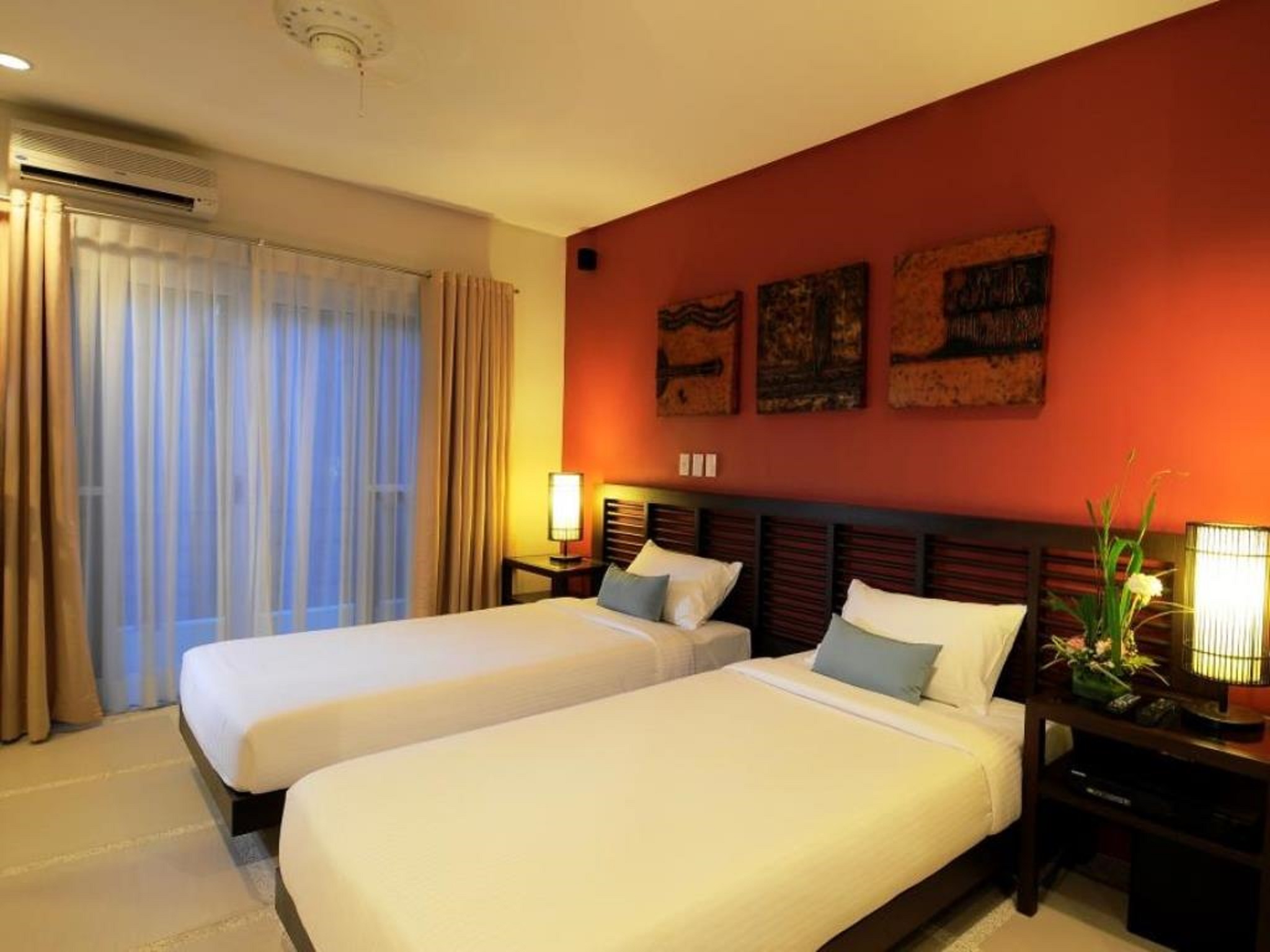 7 Stones Boracay Suites