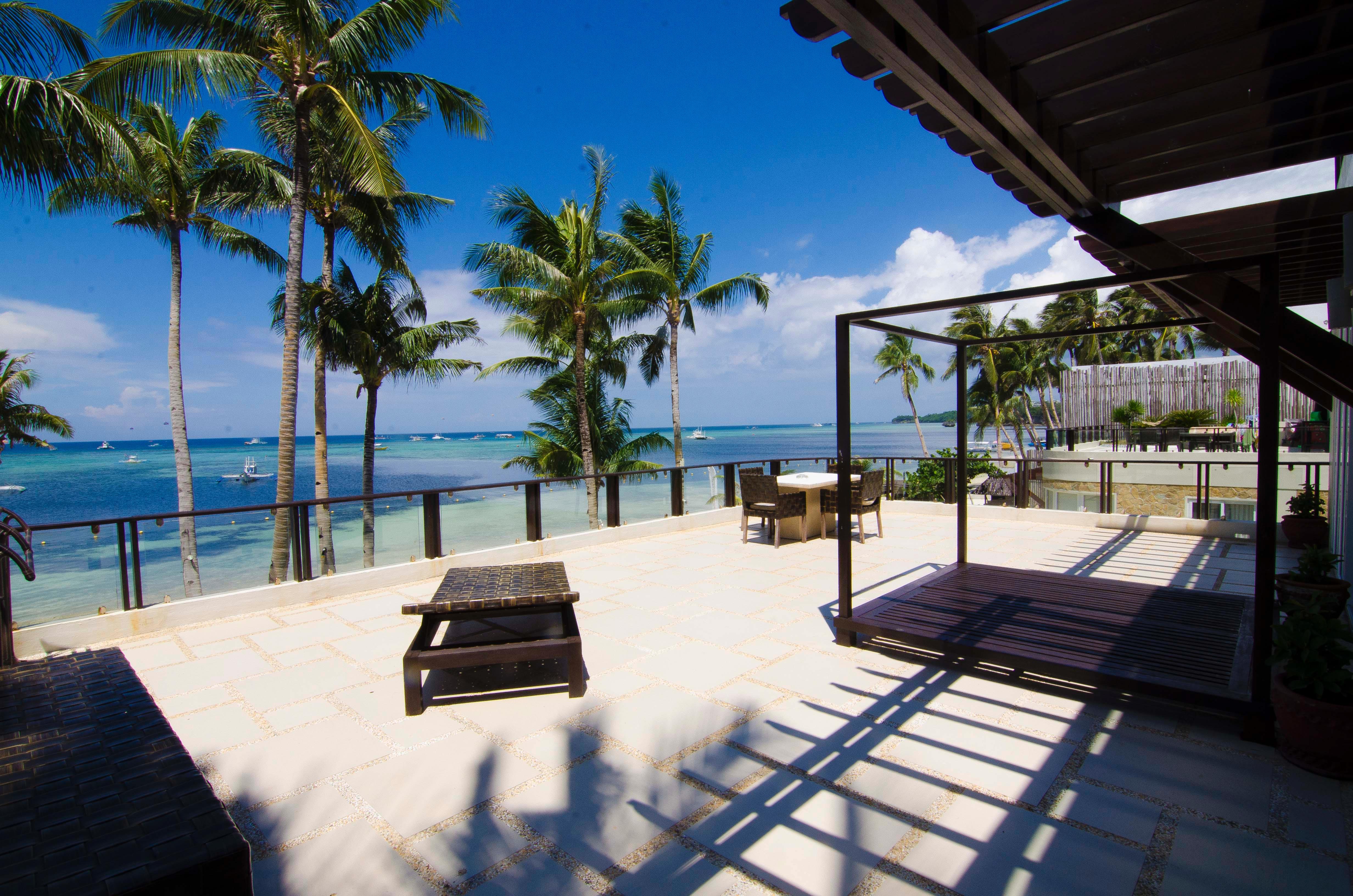 7 Stones Boracay Suites