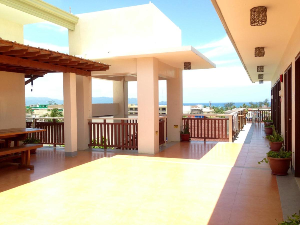 Agos Boracay Rooms + Beds