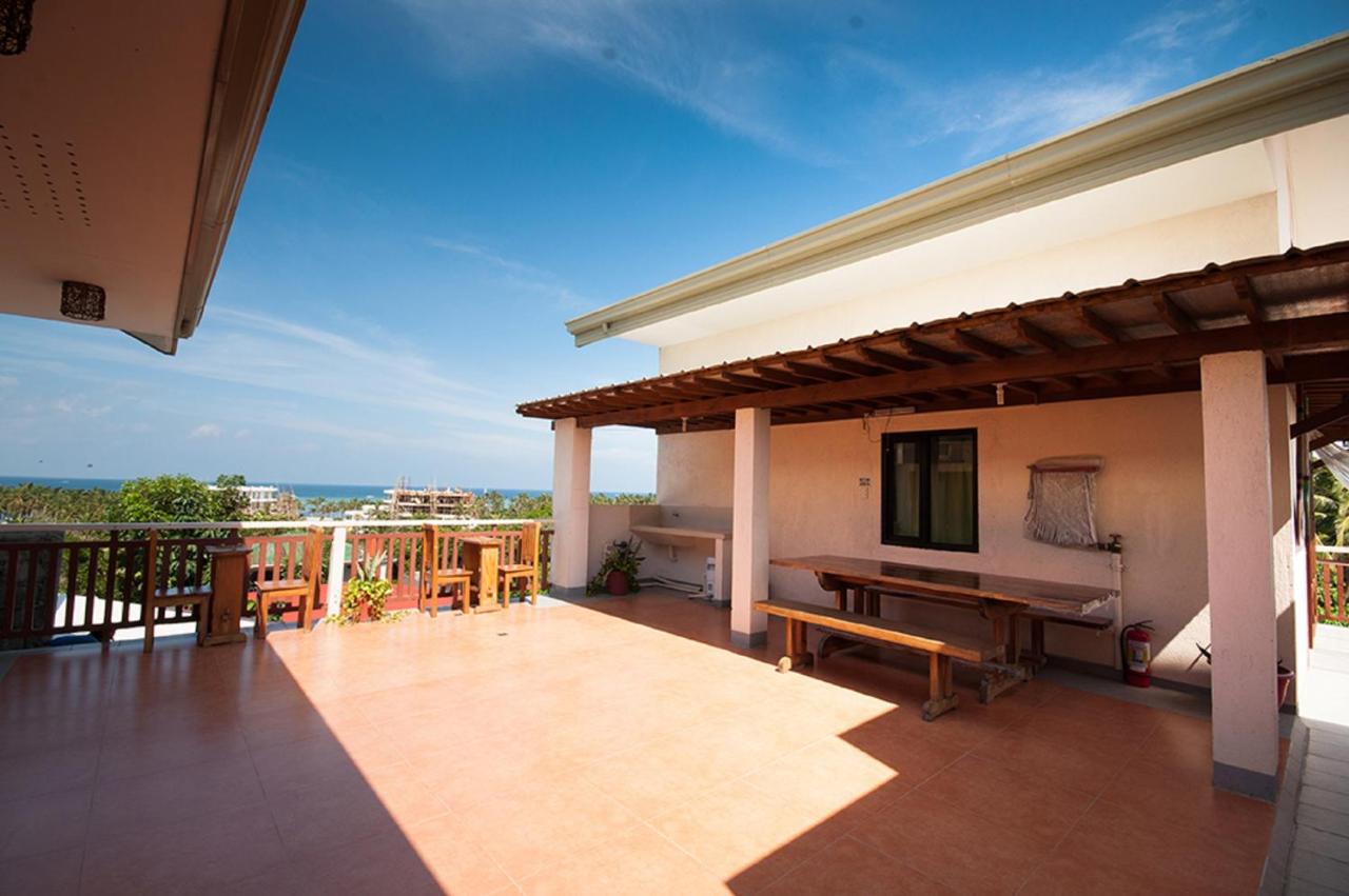 Agos Boracay Rooms + Beds