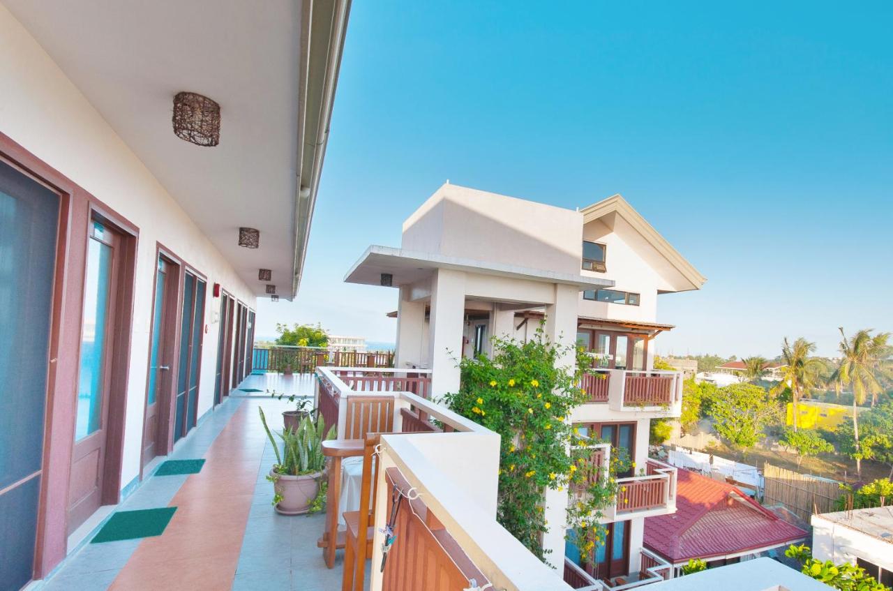 Agos Boracay Rooms + Beds