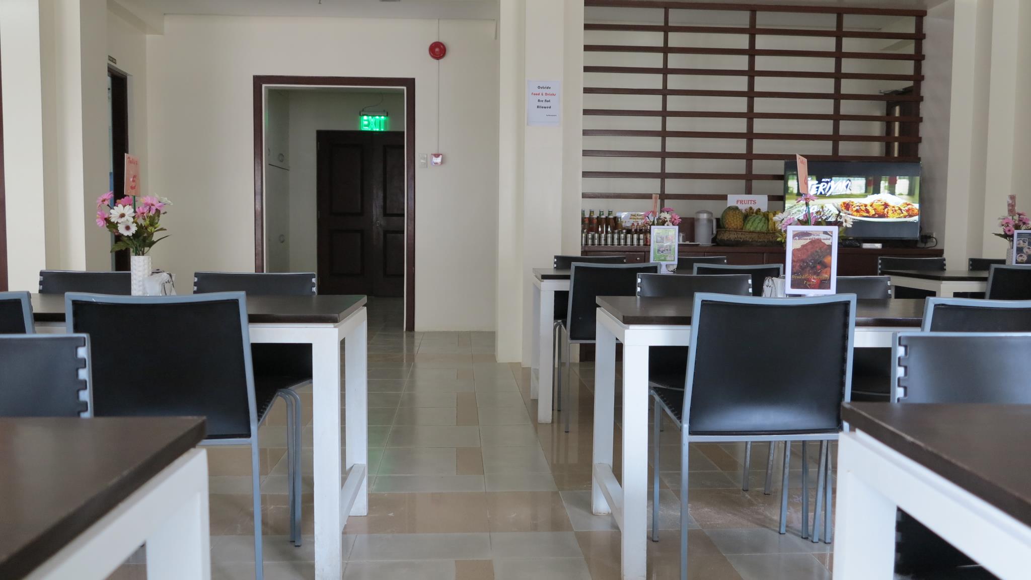 Alice in Wonderland Beach Resort