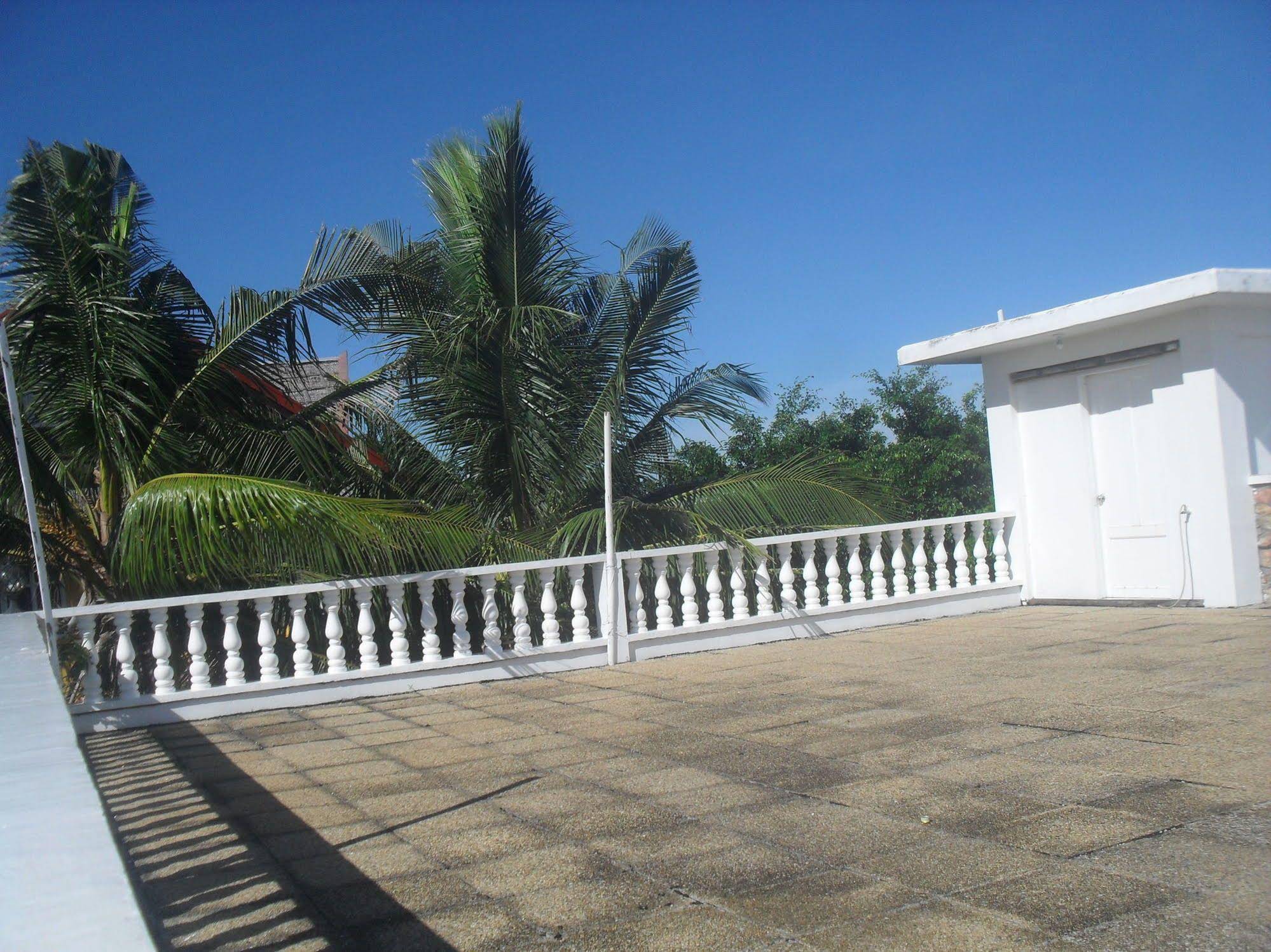 Almafada Villa