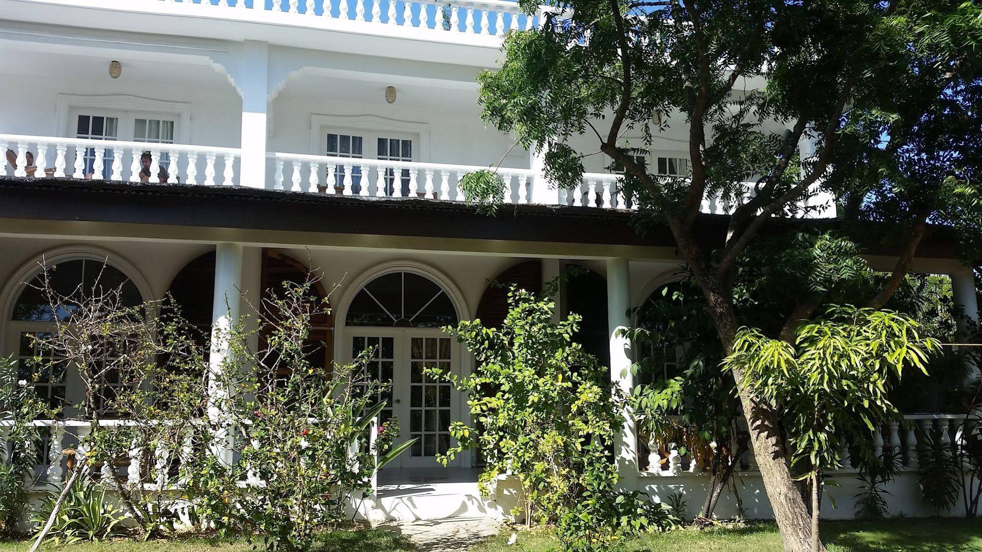 Almafada Villa