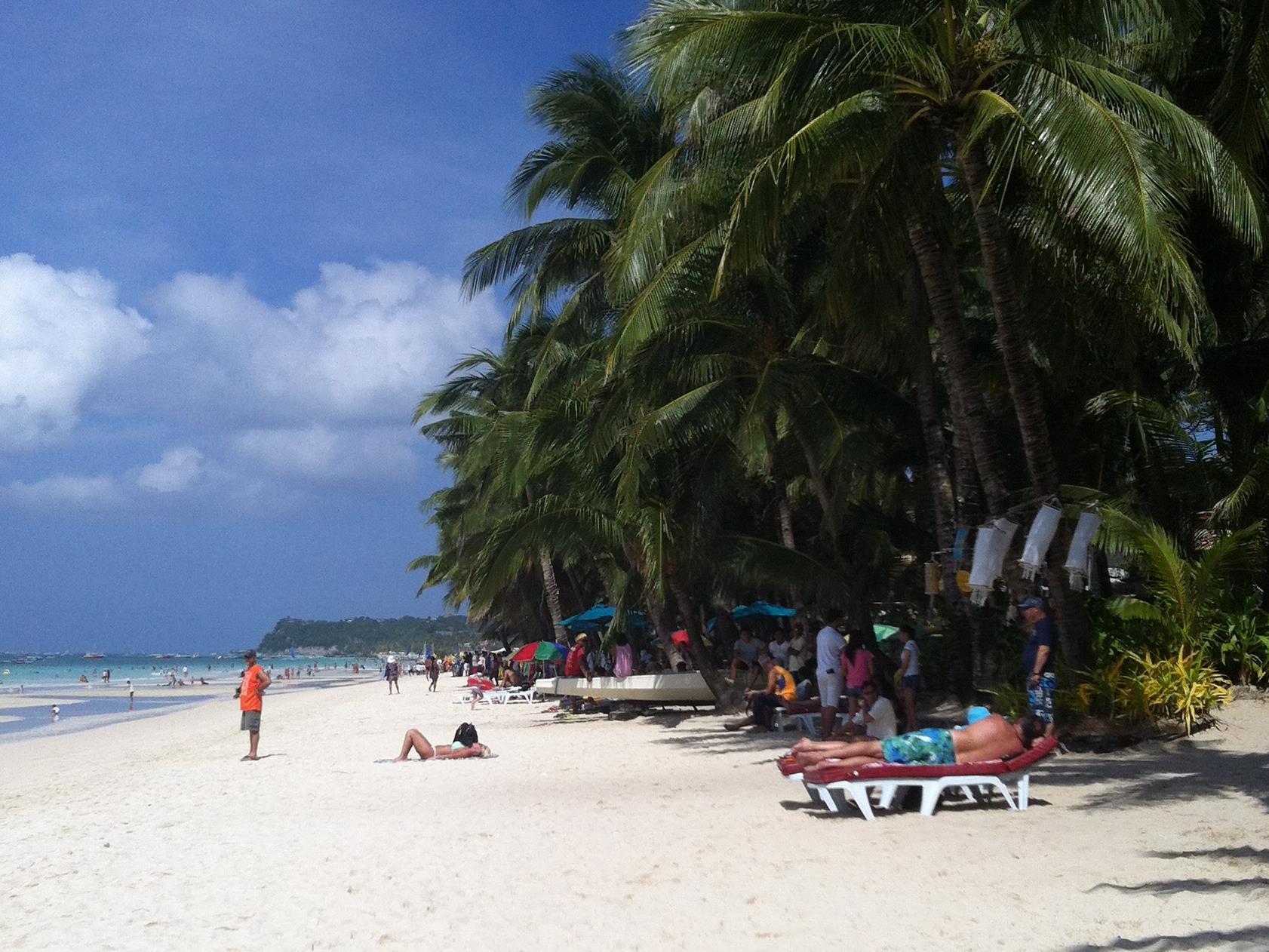 Amigos Beach Resort