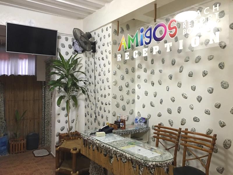 Amigos Beach Resort