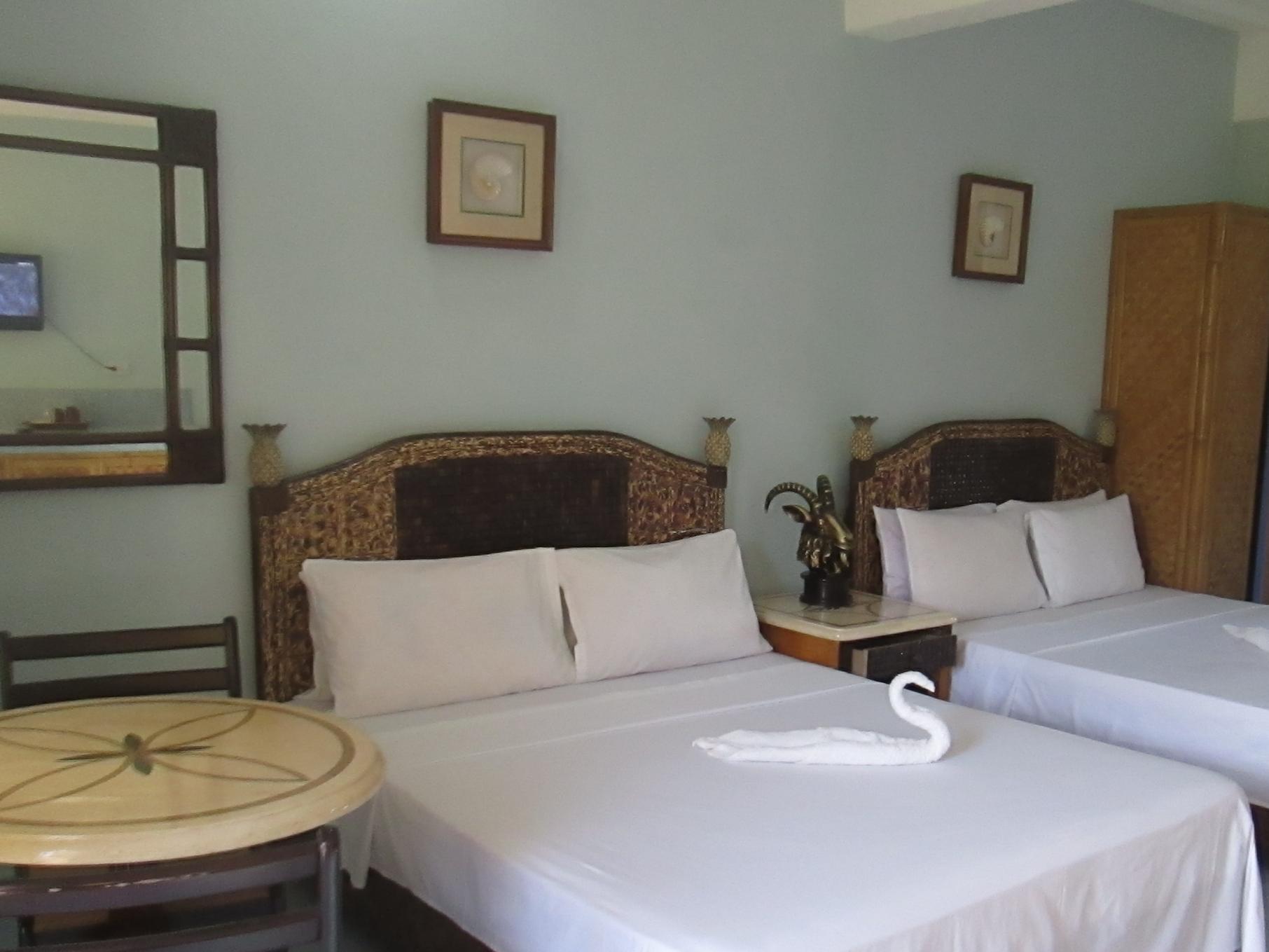 Amigos Beach Resort