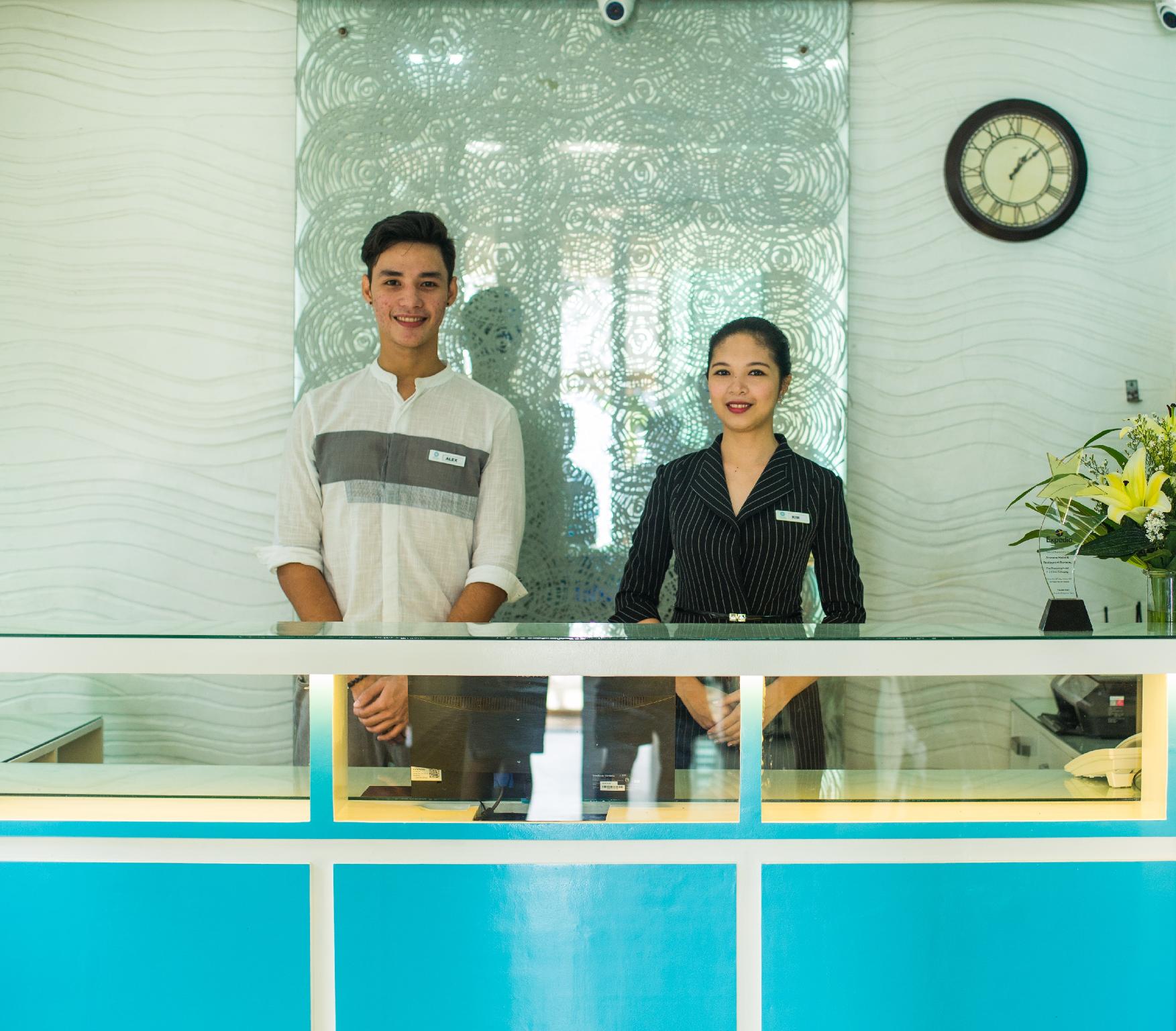 Grand Blue Beach Hotel