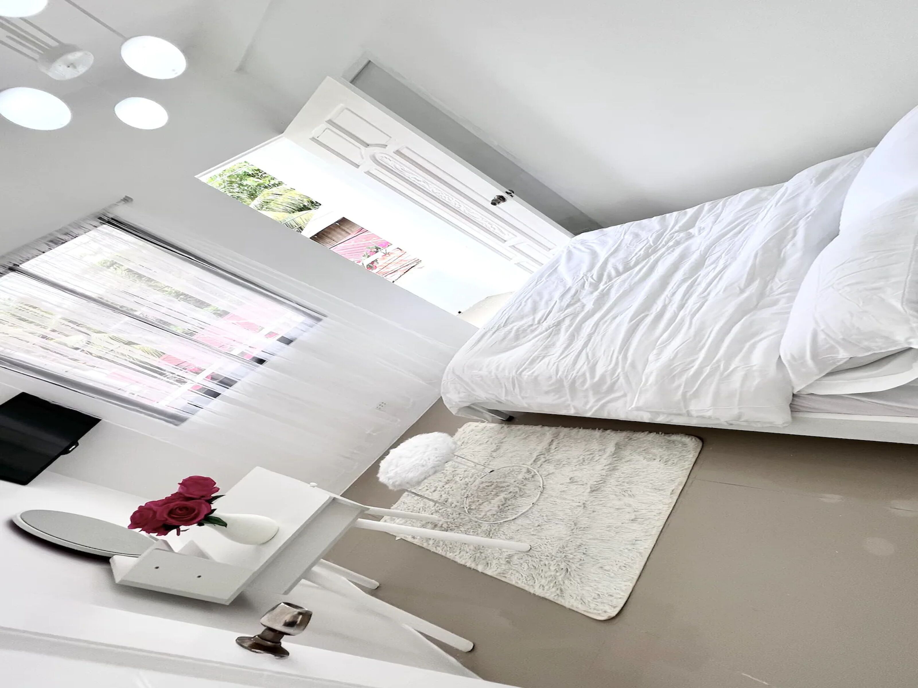 Blanche Hotel by OYO