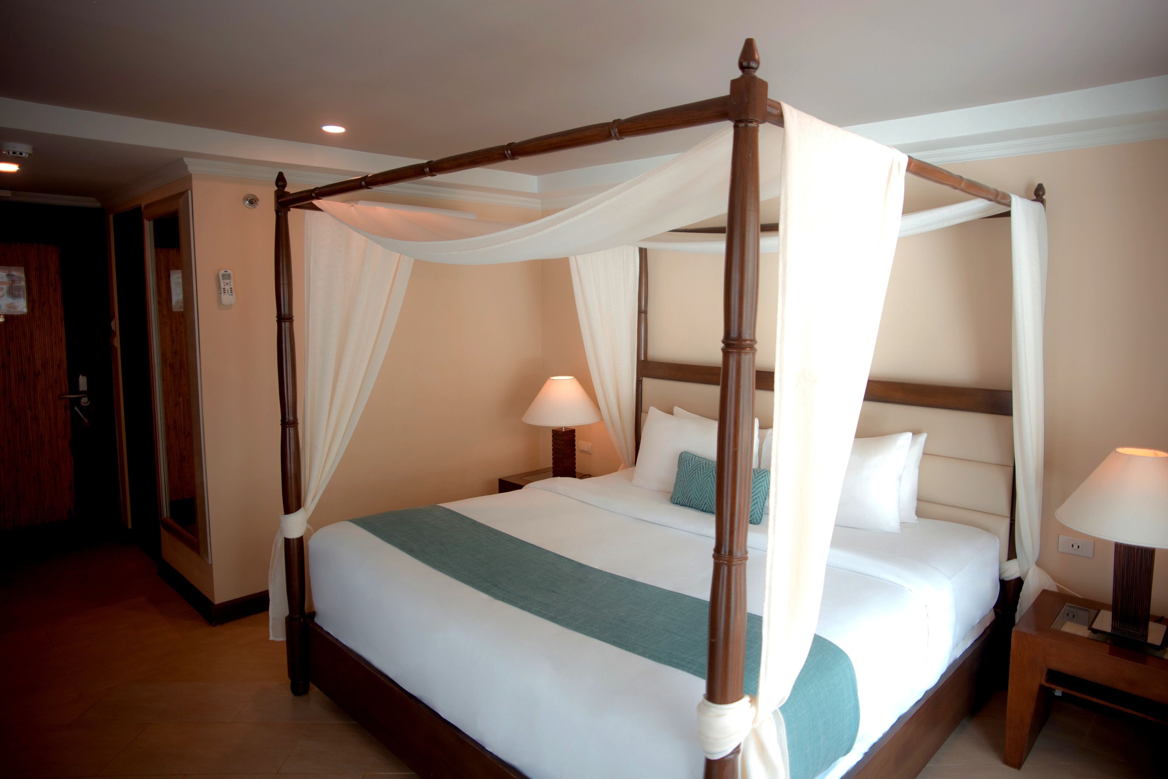 Boracay Mandarin Island Hotel