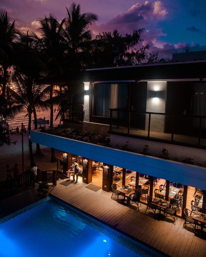 Boracay Mandarin White Sand Resort