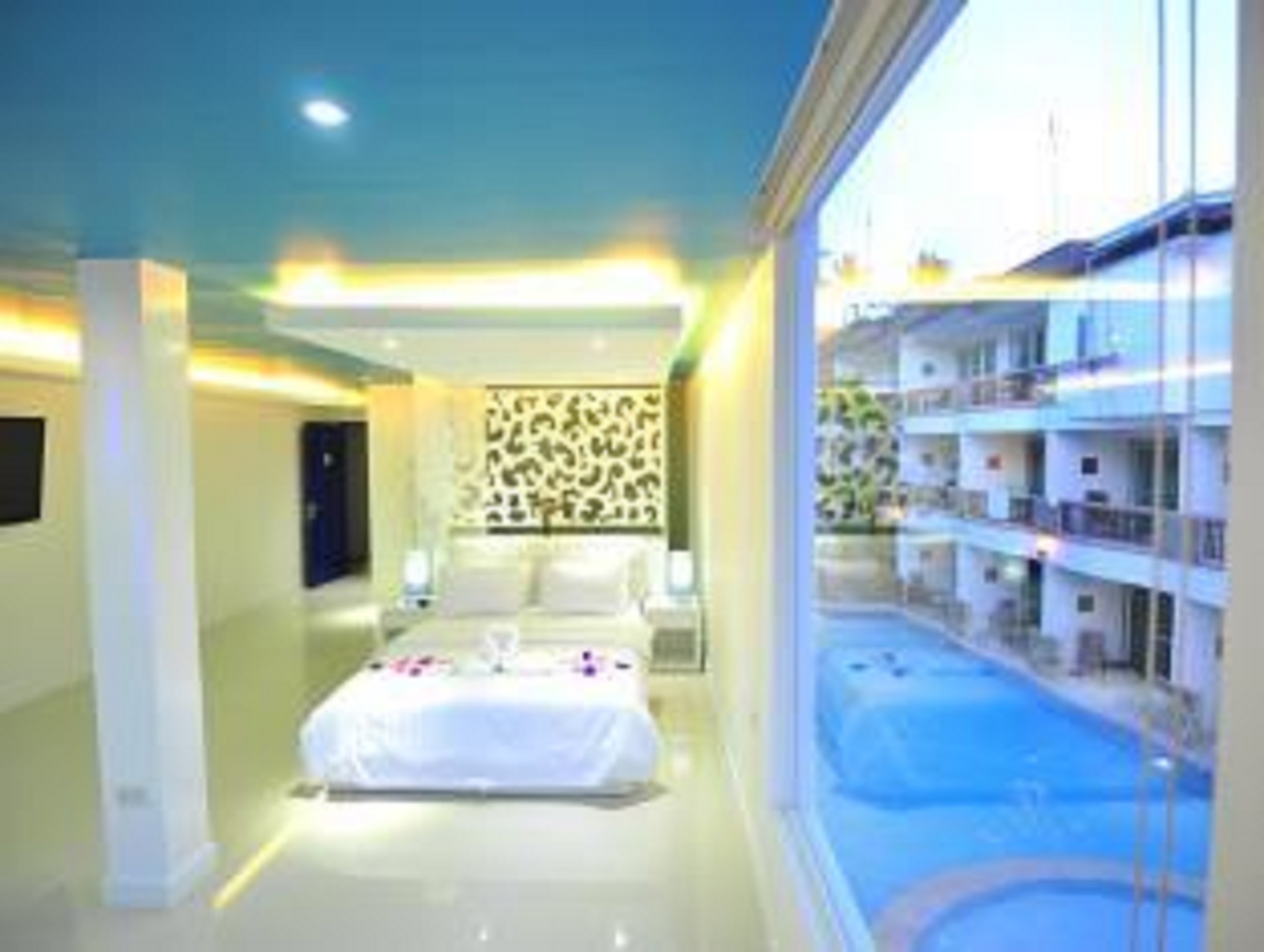 Boracay Ocean Club Resort & Spa