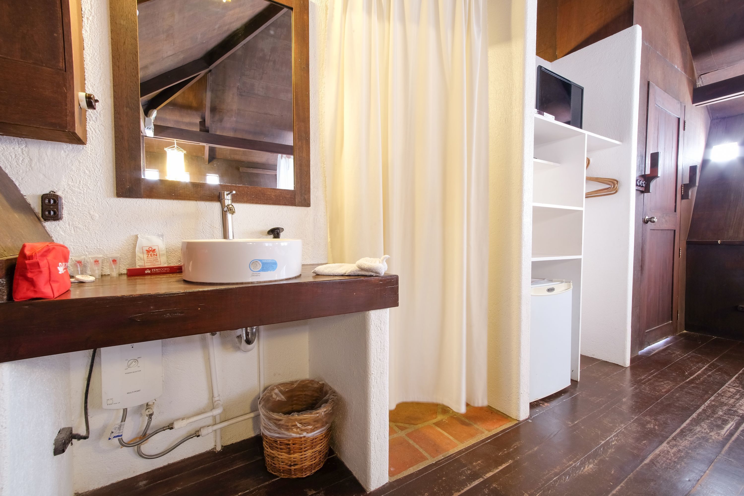 Boracay Pito Huts by ZEN Rooms
