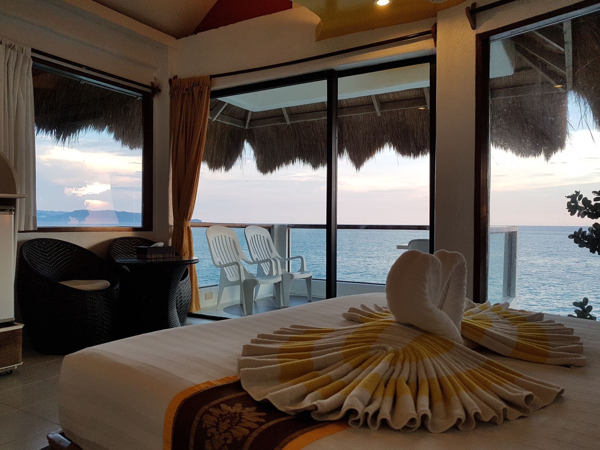 Boracay West Cove