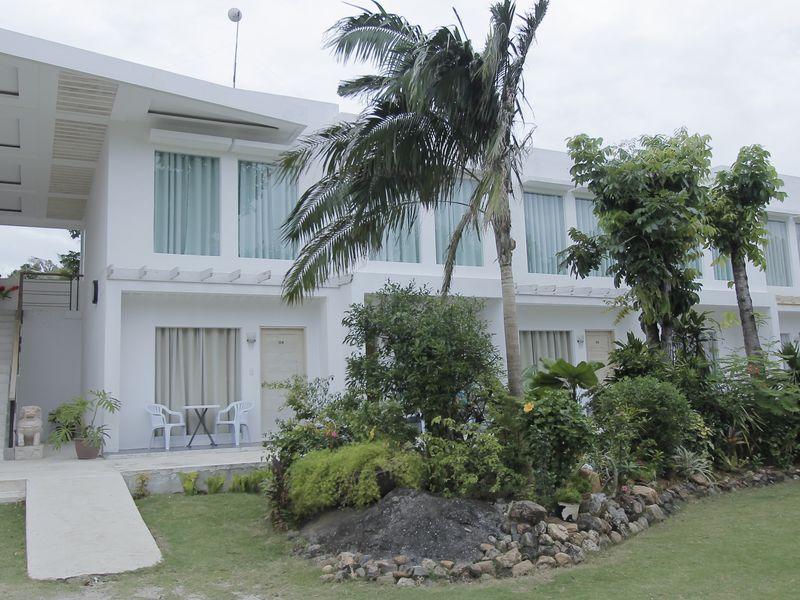 Casa Pilar Beach Resort
