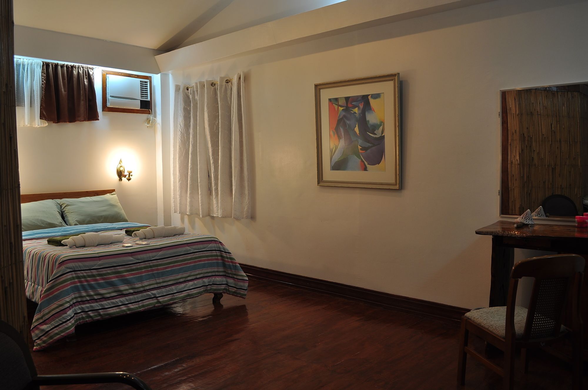 Cocoloco Boracay Beach Resort
