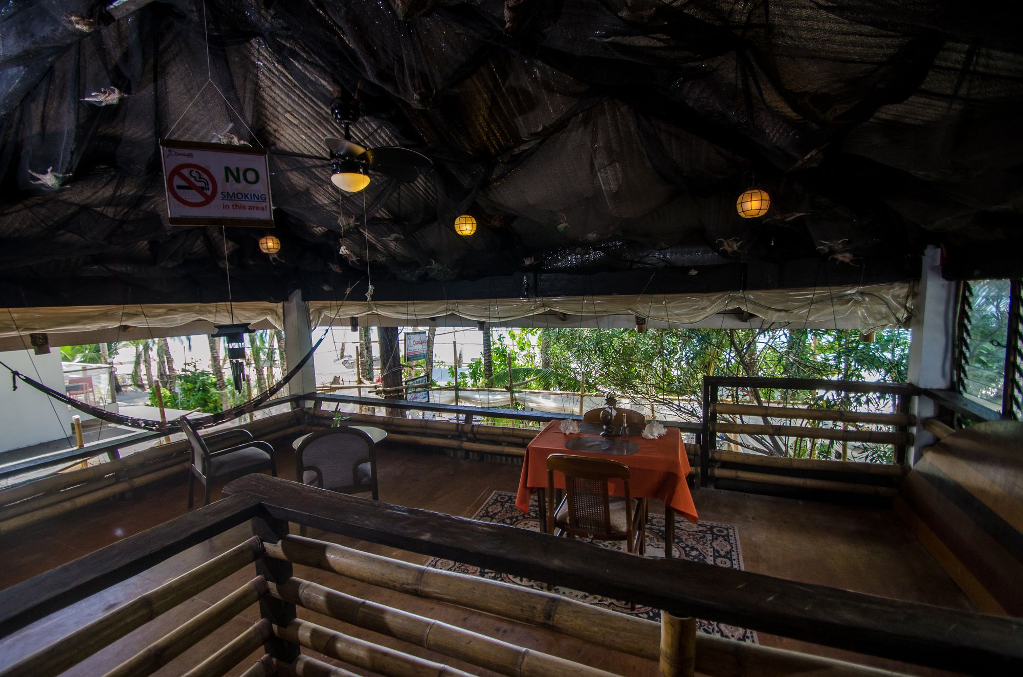 Cocoloco Boracay Beach Resort