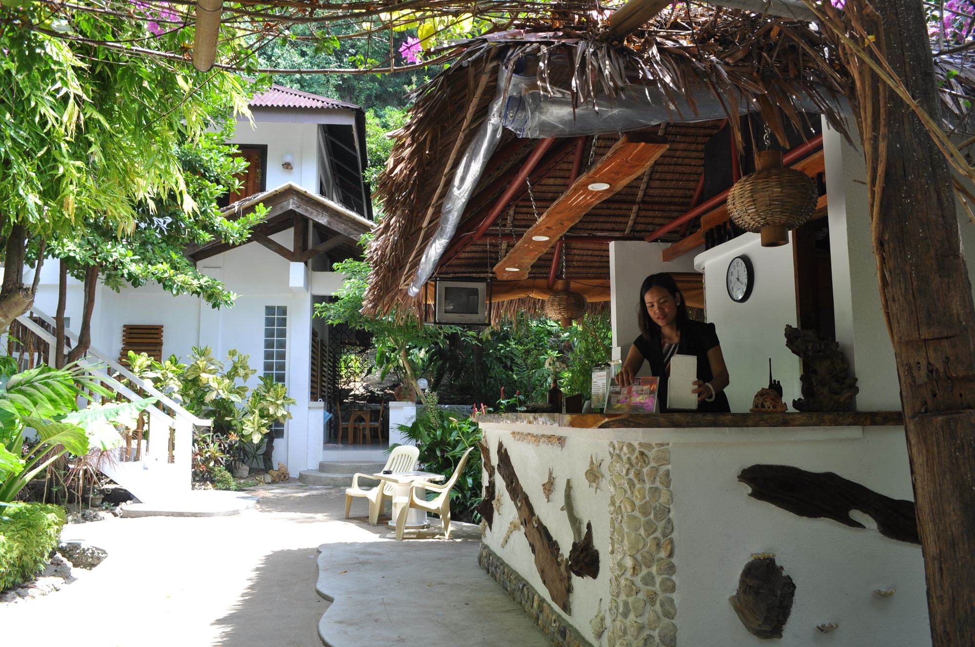 Cocoloco Boracay Beach Resort
