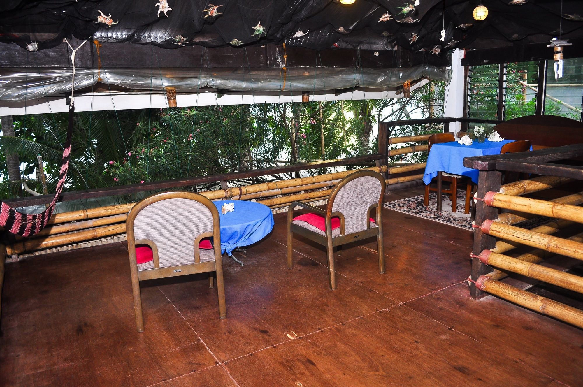 Cocoloco Boracay Beach Resort