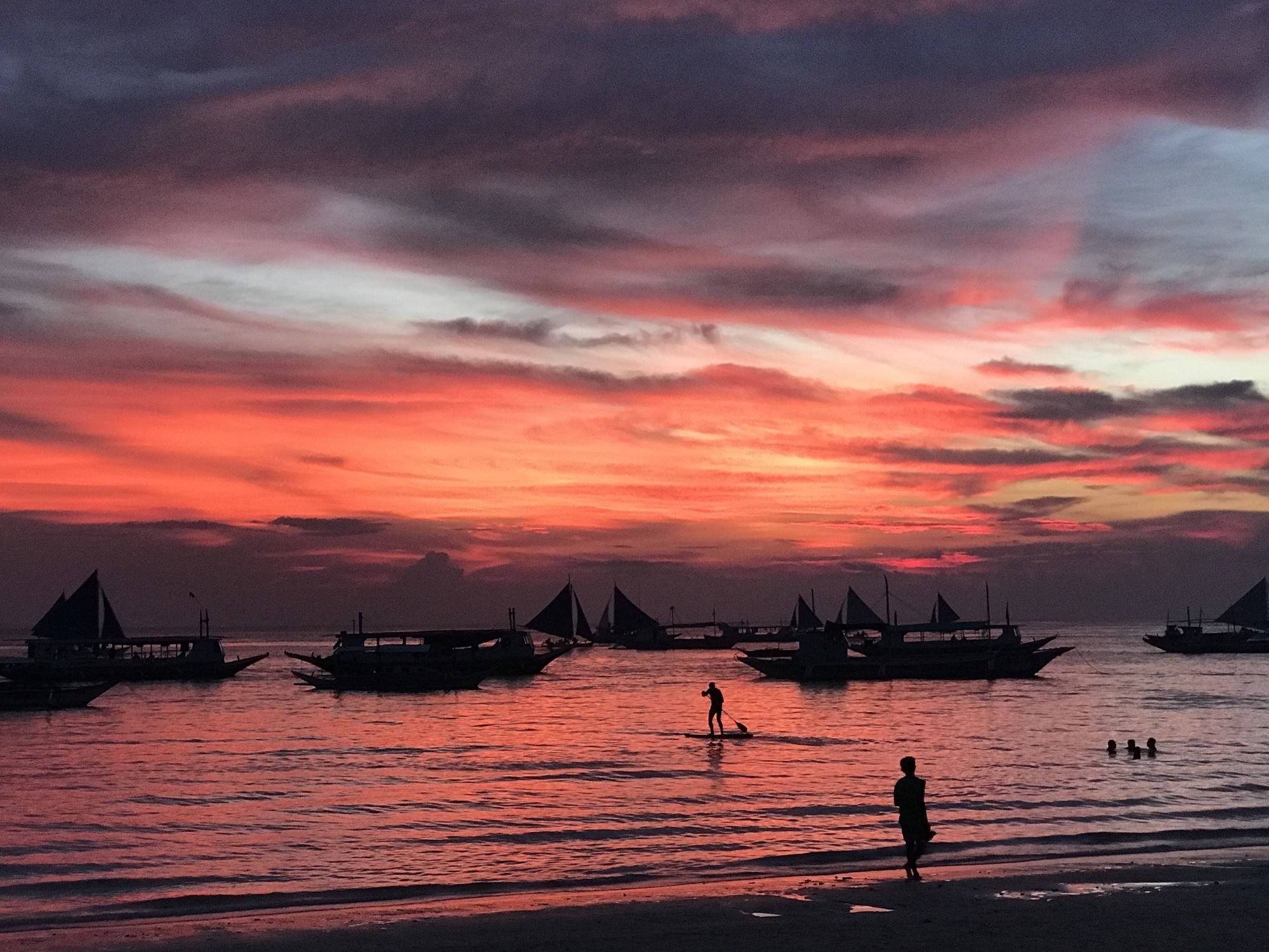 Cocoloco Boracay Beach Resort