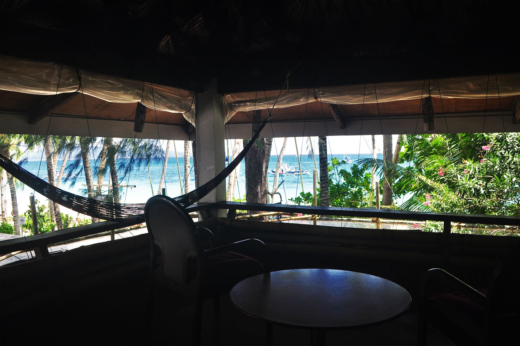 Cocoloco Boracay Beach Resort