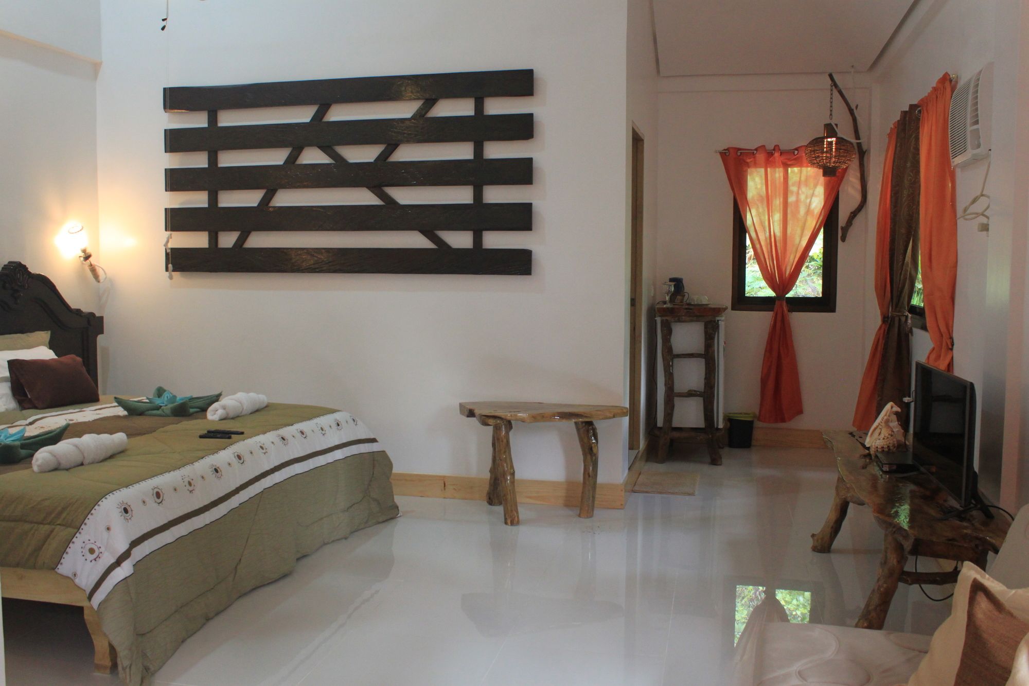 Cocoloco Boracay Beach Resort